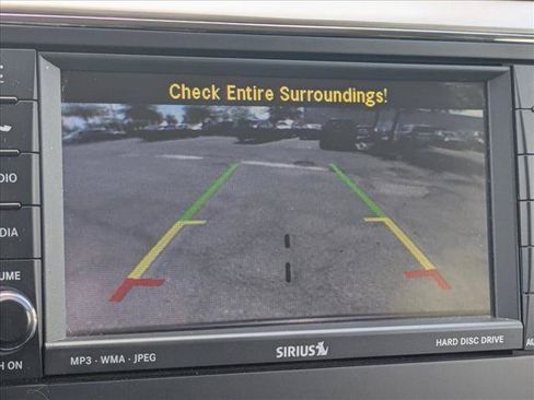 Used 2011 Jeep Grand Cherokee Laredo AWD/4WD image 14