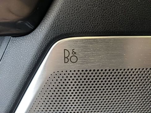 Used 2021 Ford F150 Lariat w/ Equipment Group 502A High image 16