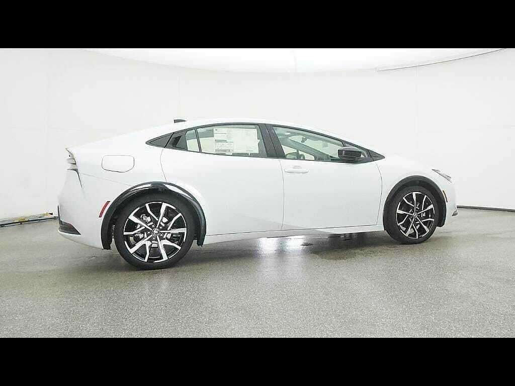 New 2026 Toyota Prius Plug-In Hybrid FWD image 66