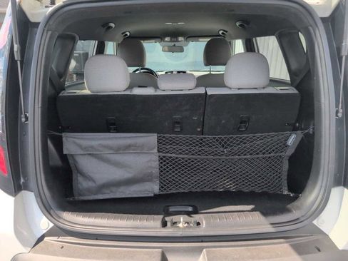 Used 2014 Kia Soul FWD image 31
