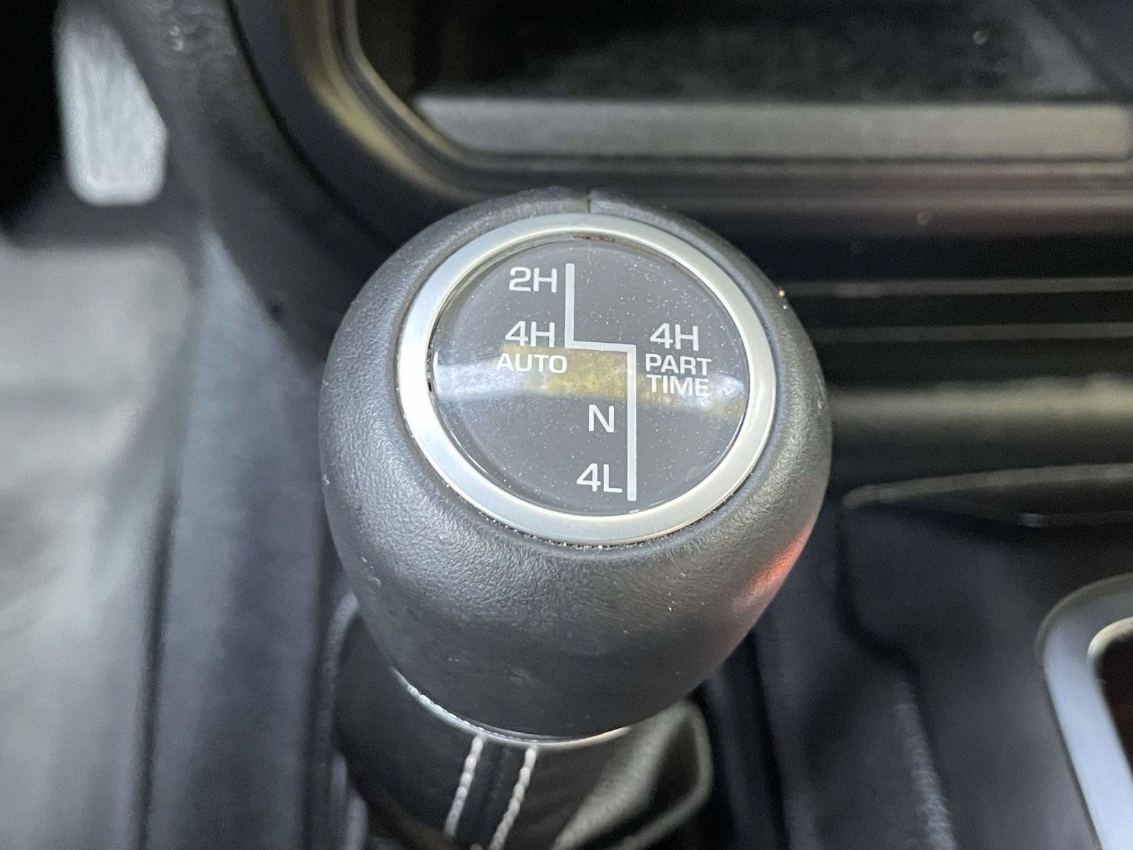 Used 2019 Jeep Wrangler Unlimited Sahara AWD/4WD image 31