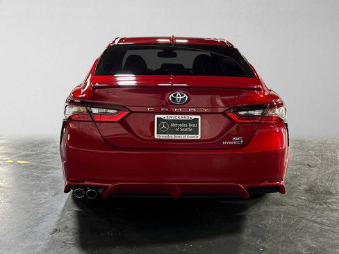 Used 2022 Toyota Camry SE w/ Audio Upgrade Package FWD image 4