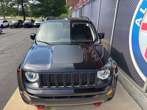 Used 2023 Jeep Renegade Trailhawk image 8