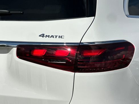 New 2025 Mercedes-Benz GLS 580 4MATIC image 12