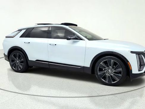 Used 2024 Cadillac Lyriq Sport w/ Nappa Leather Package AWD/4WD image 1
