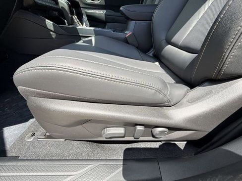 New 2026 Subaru Outback Limited AWD/4WD image 12