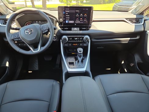 Used 2025 Toyota RAV4 XLE Premium w/ Weather Package AWD/4WD image 23