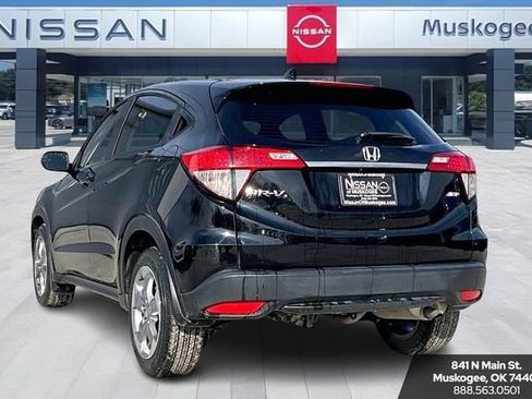 Used 2019 Honda HR-V LX image 4