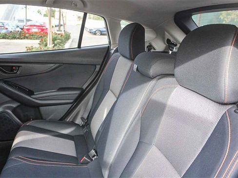 Used 2022 Subaru Crosstrek 2.0i Premium w/ Moonroof Package image 26