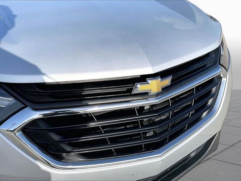 Used 2018 Chevrolet Equinox LT w/ Sun & Infotainment Package FWD image 28