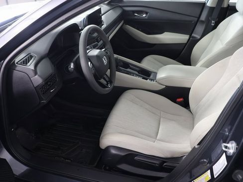 Used 2023 Honda Accord LX image 18