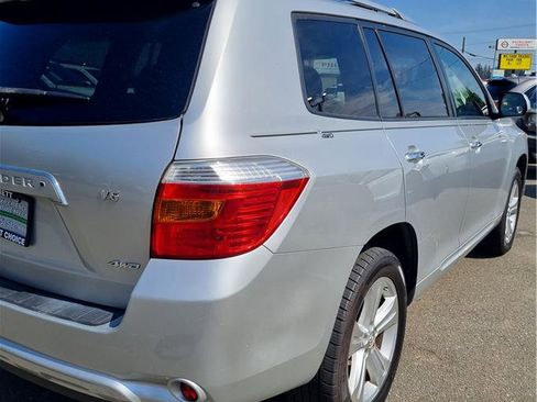 Used 2009 Toyota Highlander Limited AWD/4WD image 6