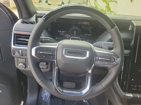 New 2026 GMC Yukon XL Denali w/ Denali Reserve Package RWD image 22