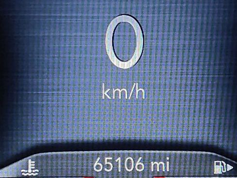 Used 2019 Jeep Cherokee Limited w/ Technology Group FWD image 23