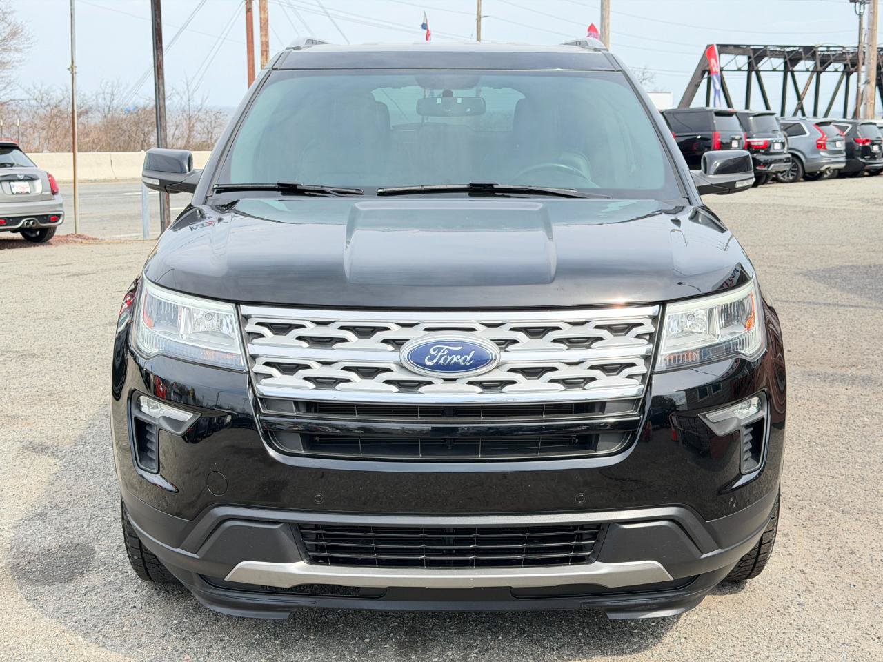 Used 2018 Ford Explorer XLT w/ Equipment Group 202A AWD/4WD image 10