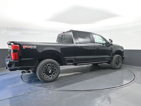 New 2026 Ford F250 Platinum w/ FX4 Off-Road Package image 15