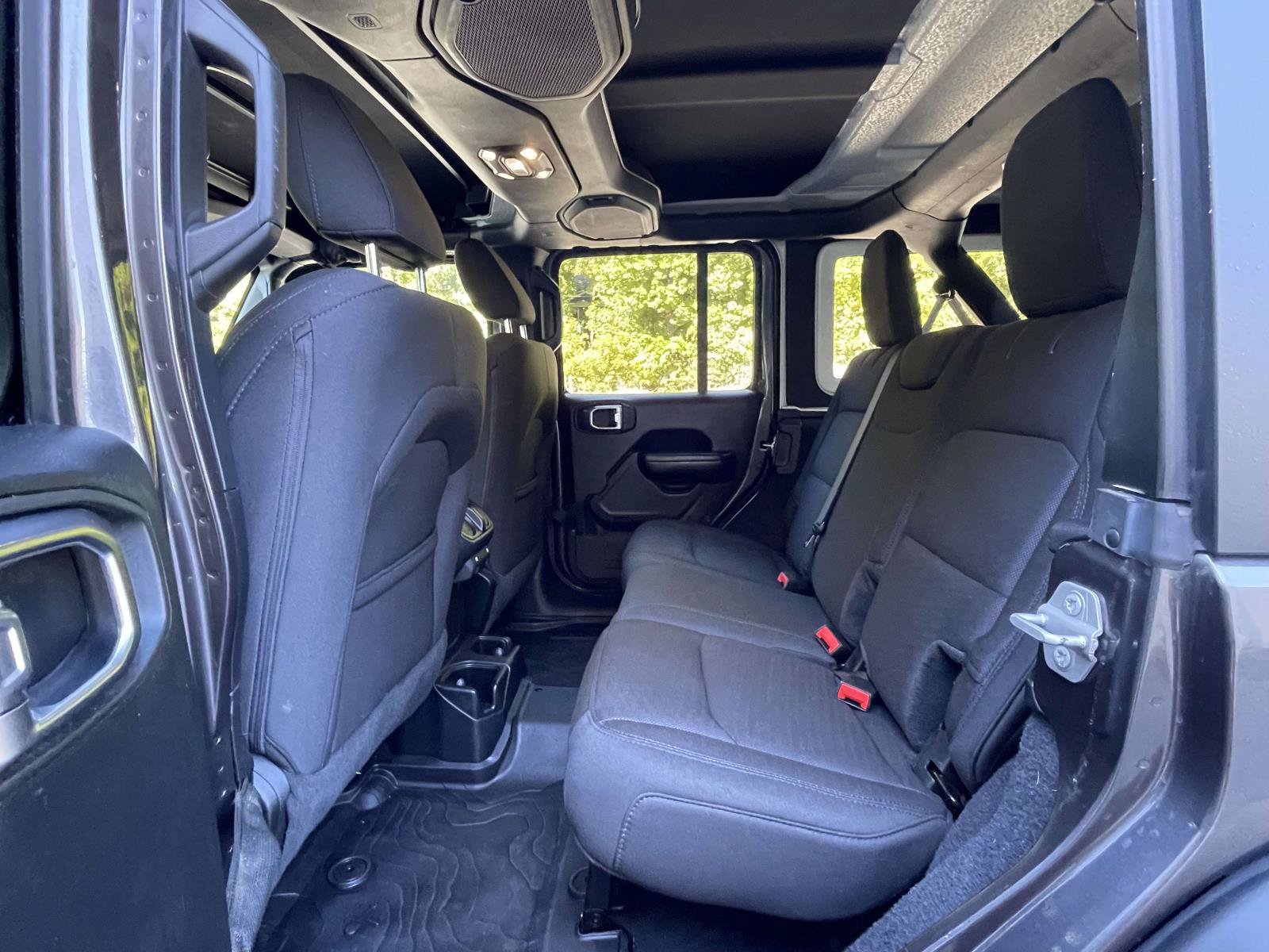 Used 2019 Jeep Wrangler Unlimited Sport AWD/4WD image 10