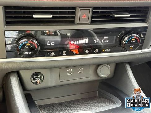 Used 2025 Nissan Rogue SV AWD/4WD image 17