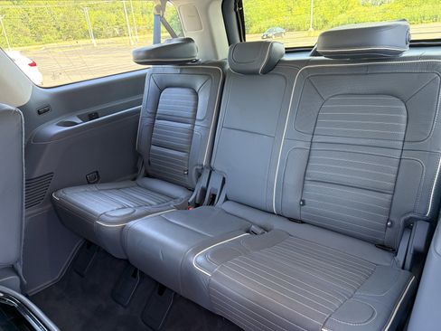 Used 2021 Lincoln Navigator L Black Label AWD/4WD image 17