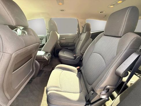Used 2017 Chevrolet Traverse LT FWD image 13