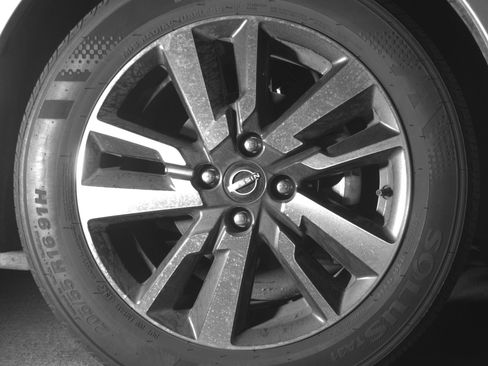 Used 2025 Nissan Versa SV image 13