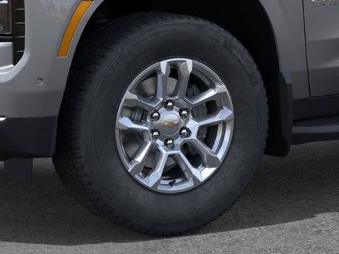 New 2026 Chevrolet Suburban LS AWD/4WD image 9