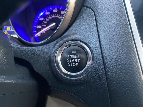 Used 2018 Subaru Outback 3.6R Limited image 11