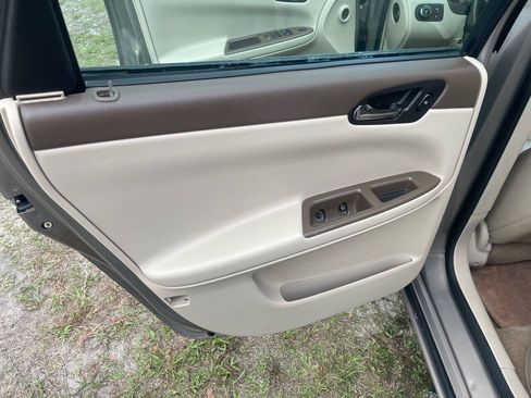 Used 2007 Chevrolet Impala LTZ FWD image 21