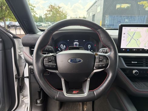 Used 2025 Ford Explorer ST w/ Sun And Sound Package AWD/4WD image 19