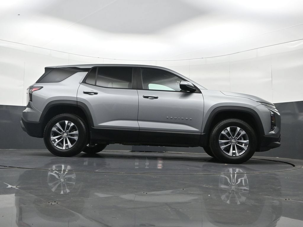 Certified 2026 Chevrolet Equinox LT AWD/4WD image 35