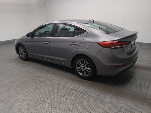 Used 2018 Hyundai Elantra SEL FWD image 3