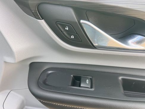 Used 2023 GMC Terrain SLE w/ Driver Convenience Package image 55