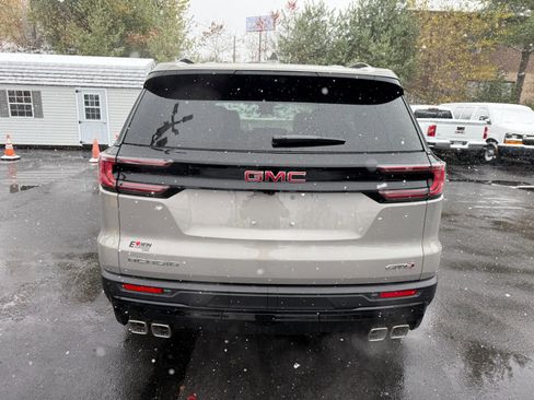 New 2026 GMC Acadia AT4 image 4