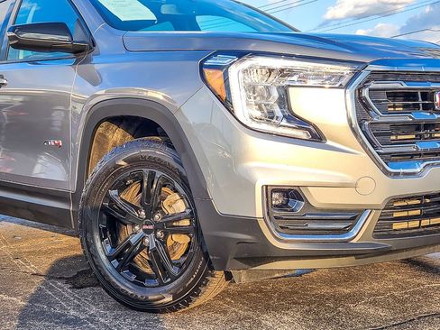 Used 2024 GMC Terrain AT4 AWD/4WD image 3
