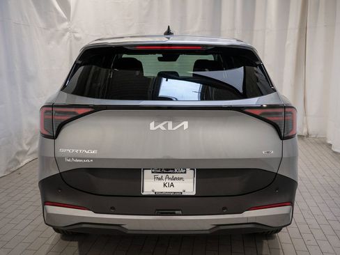 New 2026 Kia Sportage LX image 5