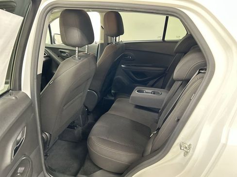 Used 2021 Chevrolet Trax LS w/ Tint and Cruise Package image 19