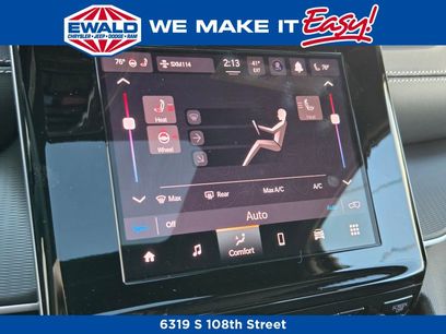 New 2025 Jeep Grand Cherokee 4WD