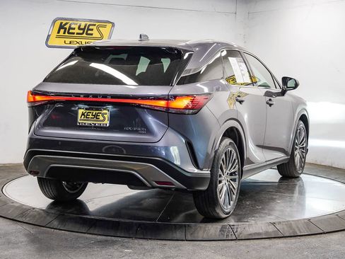 Used 2023 Lexus RX 350 w/ Accessory Package (Z1) AWD/4WD image 4
