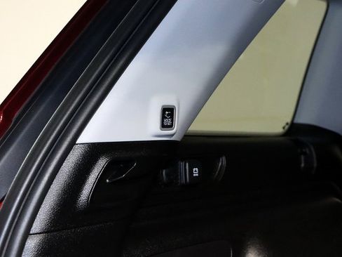 Used 2022 Jeep Grand Cherokee Limited 4xe image 32