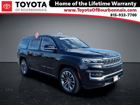 Used 2022 Jeep Grand Wagoneer Series III w/ Rear Seat Video Group 1 AWD/4WD image 1