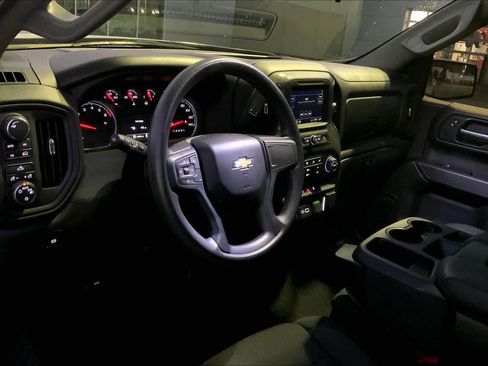 Used 2024 Chevrolet Silverado 1500 Custom w/ Turbomax Blackout Package image 17