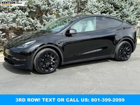 Used 2025 Tesla Model Y Long Range AWD/4WD image 1