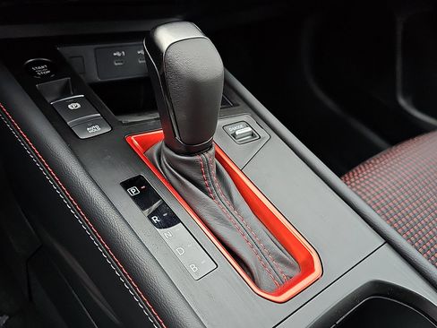 New 2026 Nissan Kicks SR w/ Cold Weather Package image 10