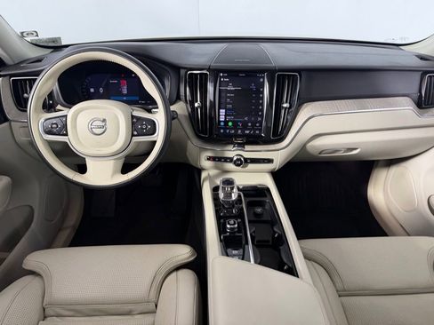 Used 2023 Volvo XC60 B5 Ultimate w/ Climate Package image 11