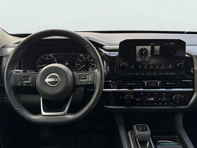 Certified 2023 Nissan Pathfinder SL FWD image 25