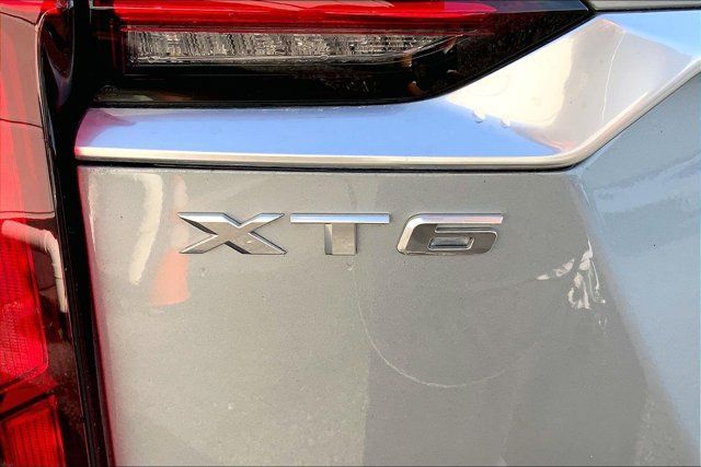 Used 2024 Cadillac XT6 Premium Luxury w/ Technology Package AWD/4WD image 7