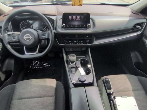 Used 2023 Nissan Rogue SV AWD/4WD image 25