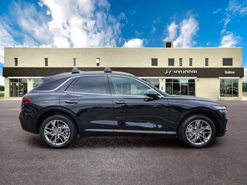 Used 2025 Genesis GV70 2.5T w/ Advanced Package AWD/4WD image 2