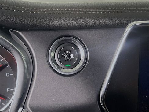 Used 2020 Chevrolet Blazer Premier image 18