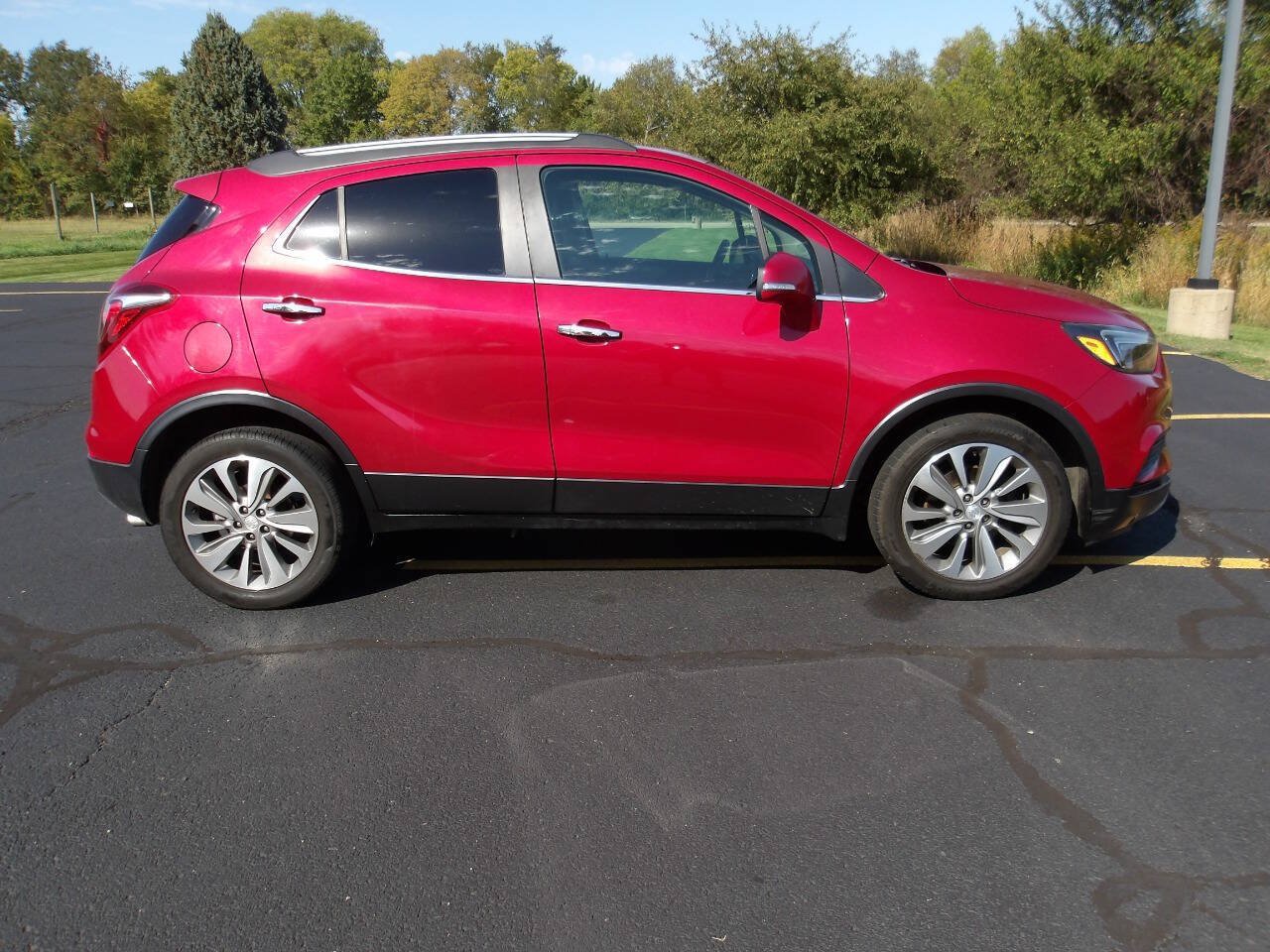 Used 2019 Buick Encore Preferred FWD image 2